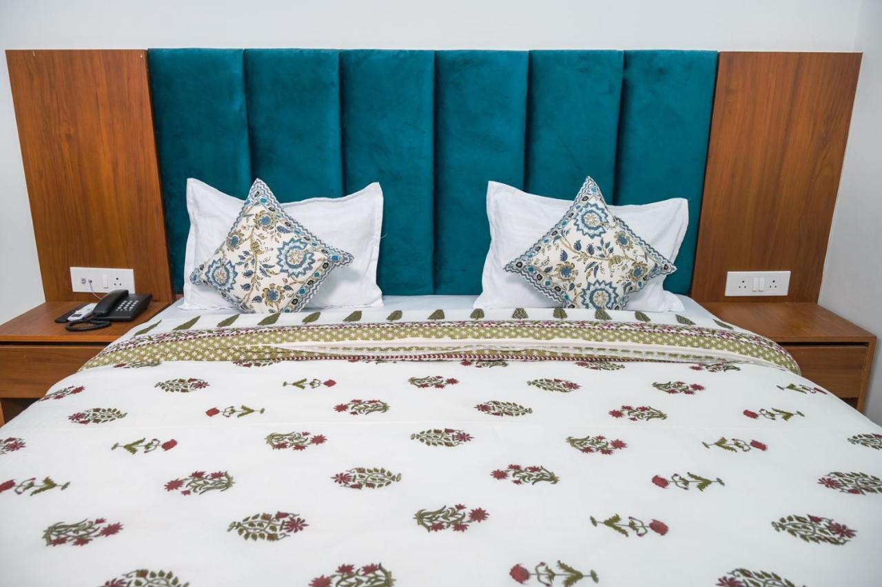 The Vinayak By Le Pension Stays Ришикеш Экстерьер фото